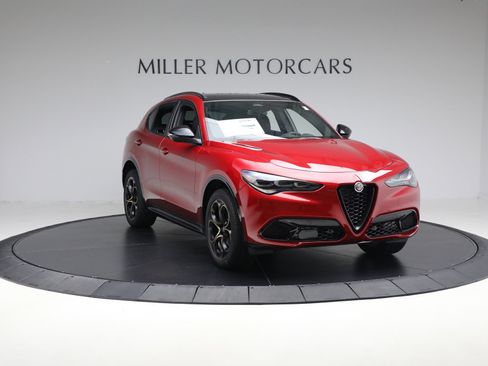 New 2025 Alfa Romeo Stelvio Sprint image 11