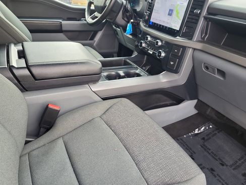 Used 2024 Ford F150 XLT w/ Mobile Office Package image 19