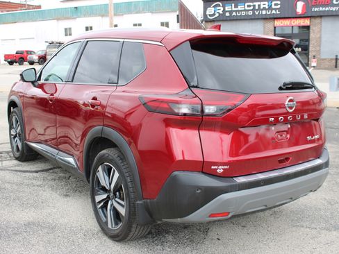 Certified 2021 Nissan Rogue SL w/ Premium Package image 3