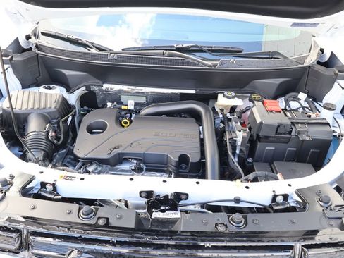 New 2026 GMC Terrain AT4 w/ LPO, Black Badging Package AWD/4WD image 39