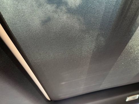 Used 2017 Volvo XC90 T6 Momentum w/ Vision Package image 17