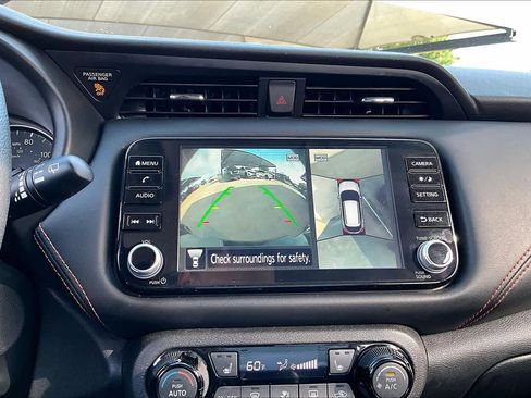 Used 2024 Nissan Kicks SR w/ SR Premium Package FWD image 31