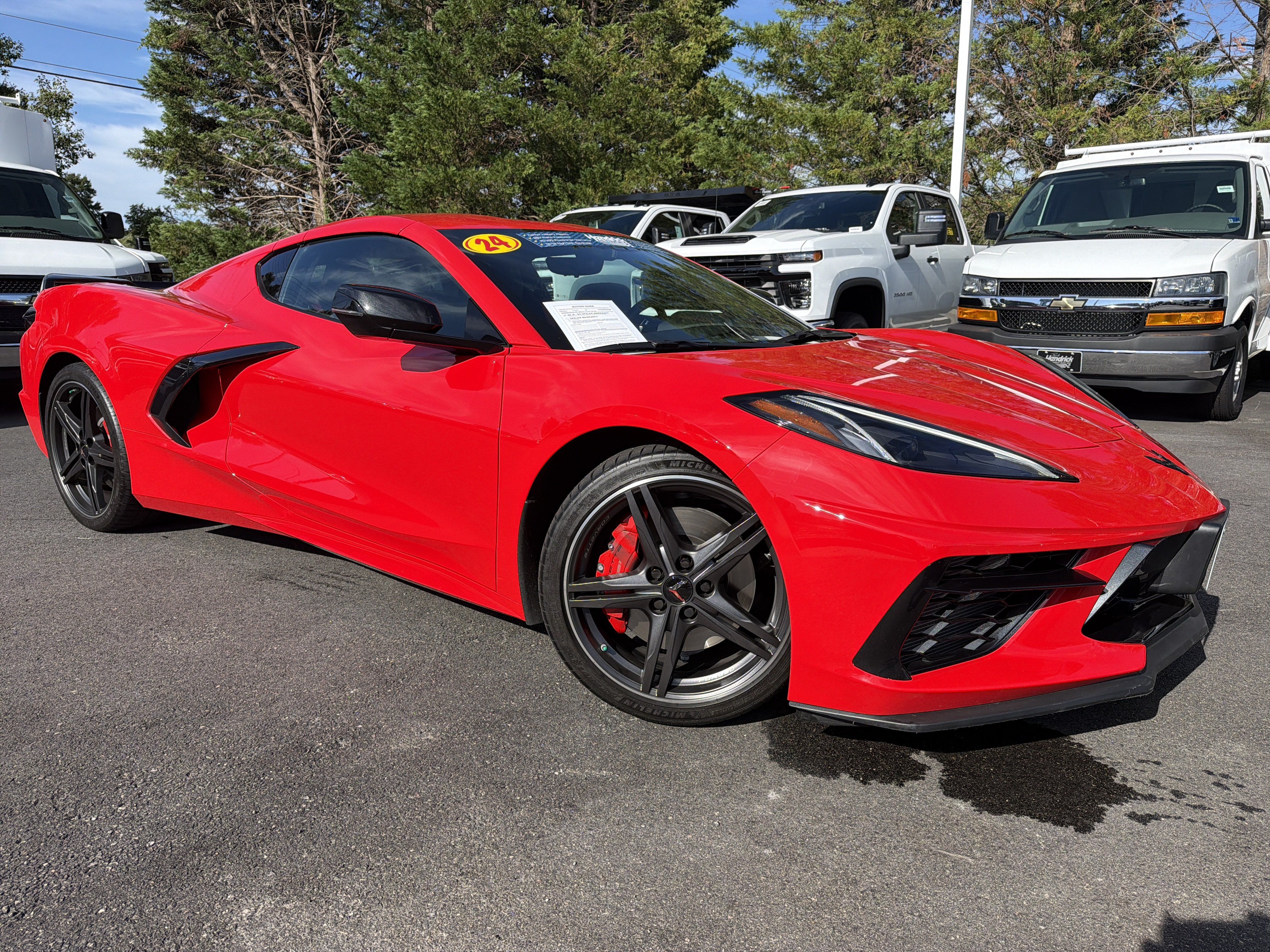 Used 2024 Chevrolet Corvette Stingray Premium Cpe w/ Z51 Performance Package RWD image 2