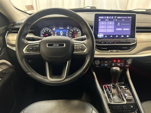 Used 2022 Jeep Compass Limited AWD/4WD image 3