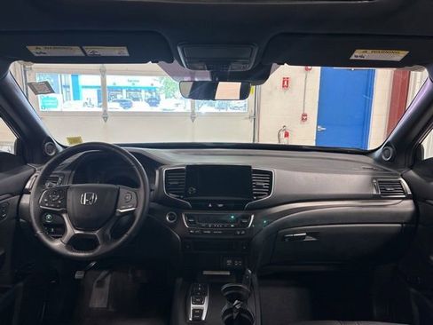 Certified 2023 Honda Passport TrailSport image 18