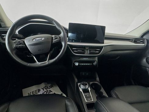 Used 2025 Ford Escape Platinum image 11