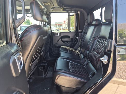 Used 2021 Jeep Gladiator Rubicon w/ Trailer Tow Package AWD/4WD image 26
