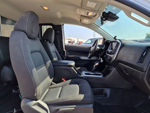 Used 2022 Chevrolet Colorado LT w/ Fleet Safety Package RWD image 28