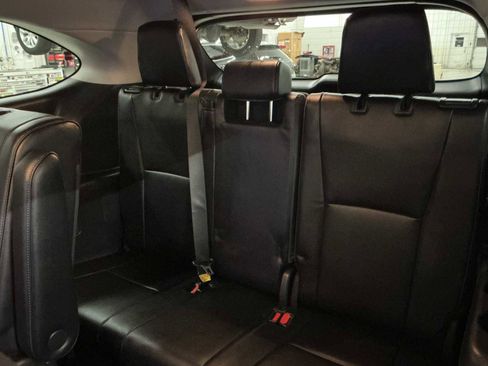 Used 2024 Toyota Highlander Limited image 22