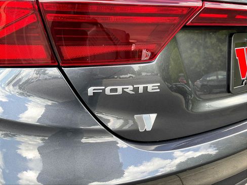 Used 2023 Kia Forte LXS FWD image 22