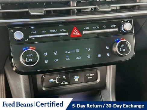Certified 2025 Hyundai Tucson Limited AWD/4WD image 22