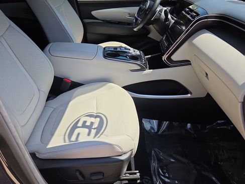 Used 2023 Hyundai Tucson Limited image 19