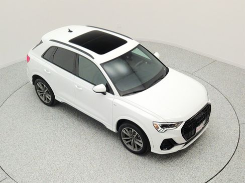 Used 2025 Audi Q3 2.0T Premium w/ Convenience Package AWD/4WD image 24