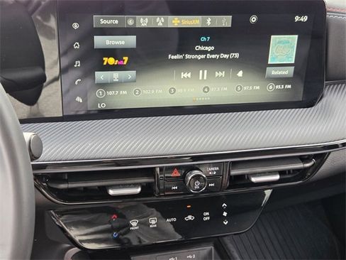 Certified 2025 Nissan Kicks SR image 16