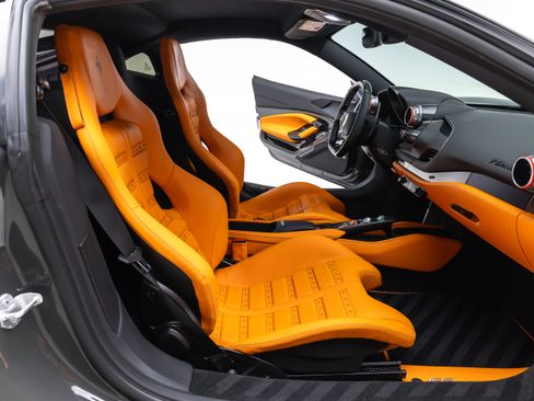 Certified 2022 Ferrari F8 Tributo RWD image 42