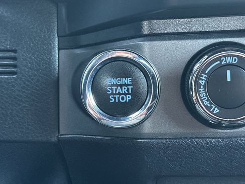 Used 2021 Toyota Tacoma TRD Off-Road w/ Technology Package image 20