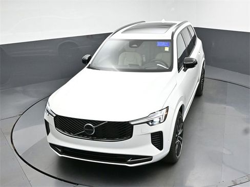 New 2026 Volvo XC90 B6 Ultra w/ Lounge Package image 47