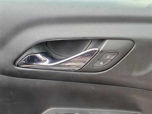 Used 2018 GMC Acadia SLT image 30