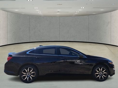 Used 2021 Chevrolet Malibu RS image 4