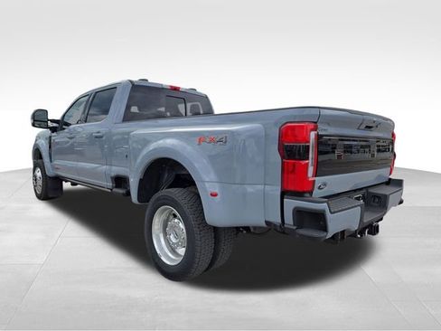 Used 2026 Ford F450 Platinum w/ FX4 Off-Road Package AWD/4WD image 11