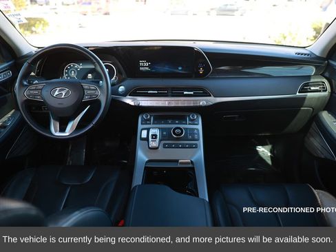 Used 2022 Hyundai Palisade Limited image 24