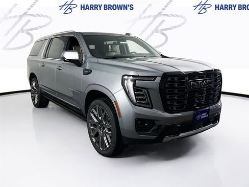 New 2026 GMC Yukon XL Denali Ultimate w/ LPO, Floor Liner Package AWD/4WD image 30