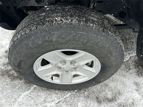 Used 2022 Jeep Gladiator Sport image 12