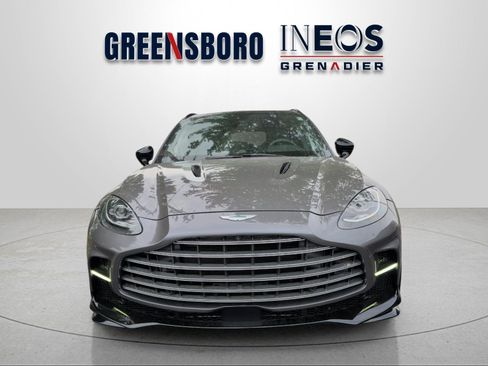 Used 2025 Aston Martin DBX 707 AWD/4WD image 8
