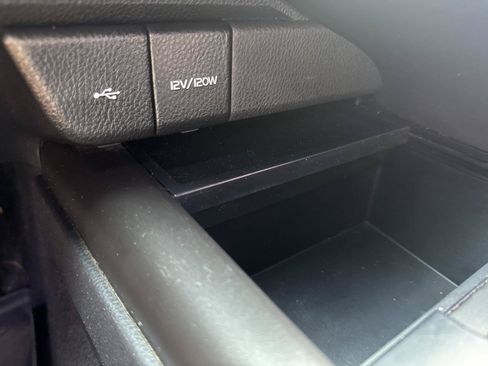 Used 2021 Toyota Camry SE FWD image 27