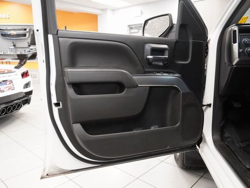 Used 2018 Chevrolet Silverado 1500 LT w/ LT Eassist Package image 5