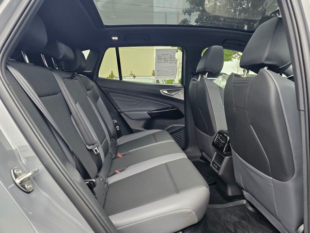 Used 2023 Volkswagen ID.4 Pro S AWD/4WD image 13