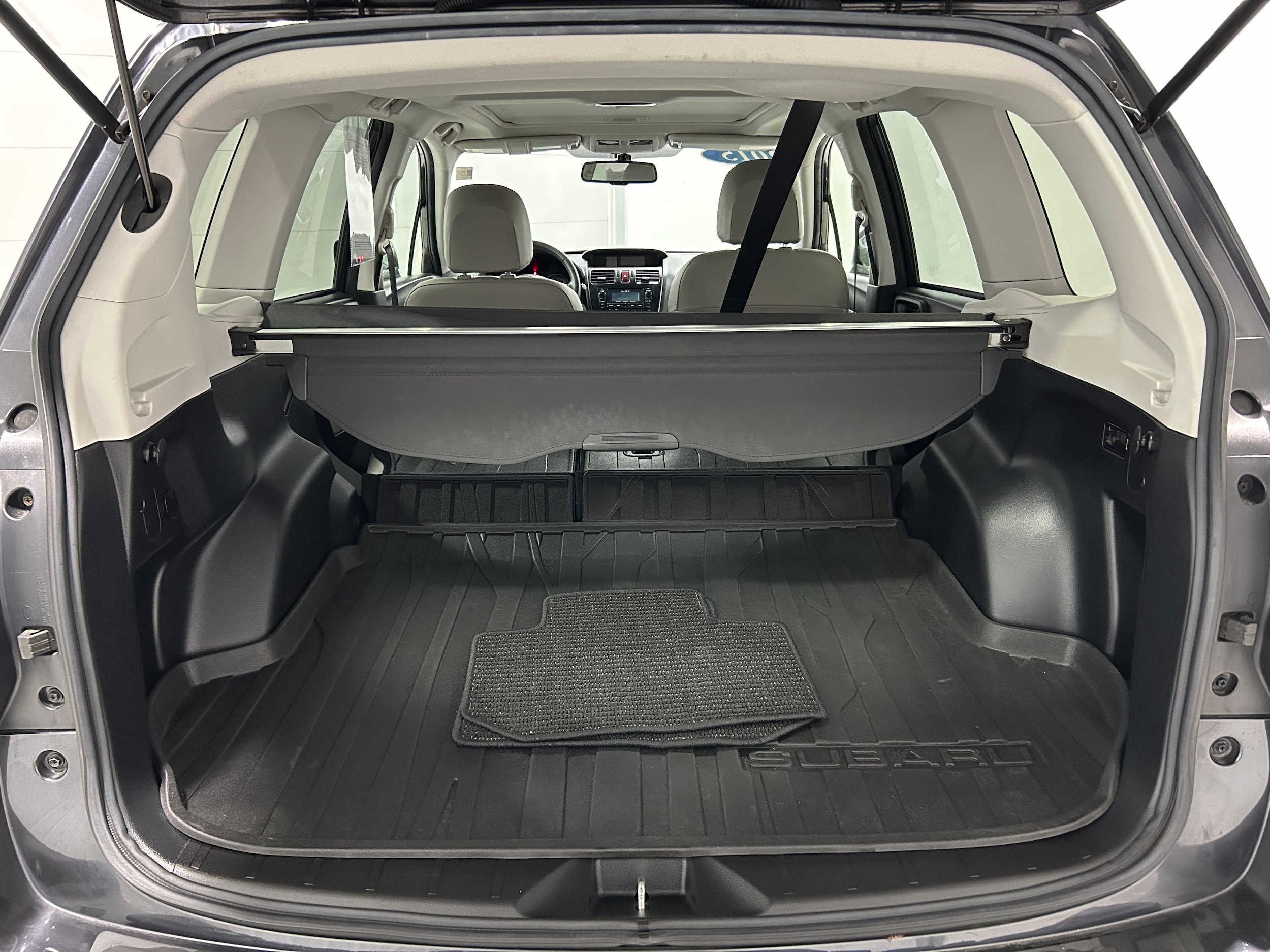 Used 2015 Subaru Forester 2.5i Limited AWD/4WD image 31
