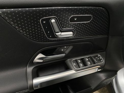 New 2026 Mercedes-Benz GLB 250 GLB 250 4MATIC SUV image 30