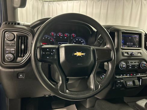 Used 2025 Chevrolet Silverado 2500 Custom w/ Custom Value Package AWD/4WD image 15