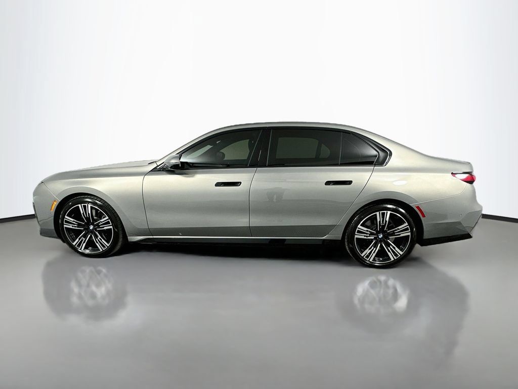 Certified 2025 BMW 740i w/ Premium Package RWD image 8