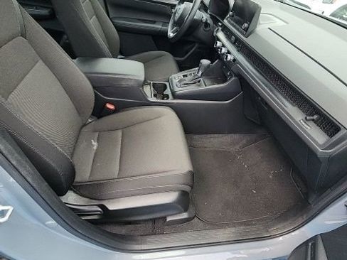 Used 2023 Honda CR-V LX image 2