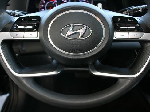 Used 2021 Hyundai Elantra SEL FWD image 16