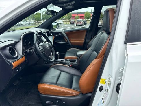 Used 2016 Toyota RAV4 SE AWD/4WD image 10