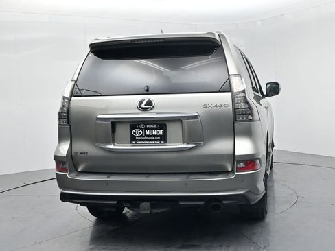 Used 2023 Lexus GX 460 Luxury w/ Sport Design Package image 7