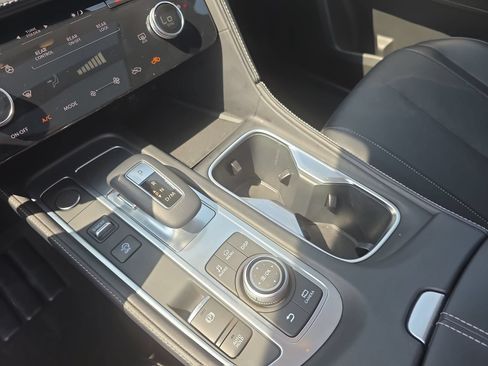 Used 2025 INFINITI QX60 Pure AWD/4WD image 25