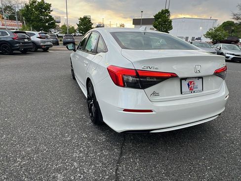 Used 2024 Honda Civic Sport image 6