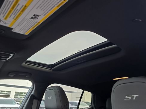 New 2026 Buick Envista Sport Touring w/ Convenience I Package FWD image 18