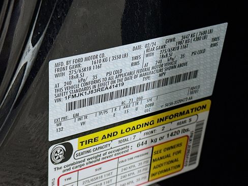 Used 2024 Ford Expedition Max XLT image 12