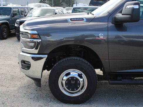 New 2026 RAM 3500 Tradesman AWD/4WD image 7