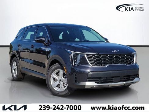 New 2026 Kia Sorento LX FWD image 1