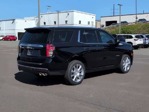 Used 2024 Chevrolet Tahoe High Country w/ Advanced Technology Package image 8