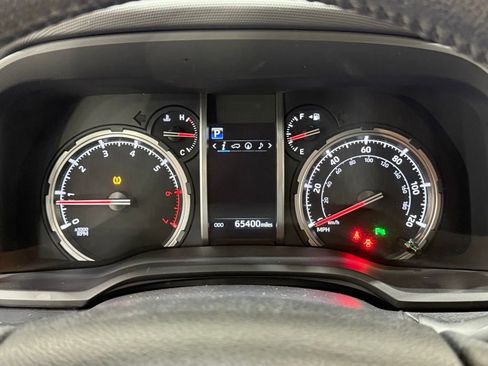 Used 2020 Toyota 4Runner Limited image 32