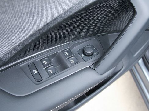 New 2026 Volkswagen Tiguan S FWD image 13