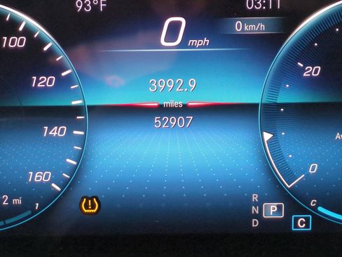 Used 2023 Mercedes-Benz GLA 250 image 11