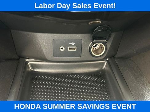 Used 2020 Nissan Rogue S FWD image 28